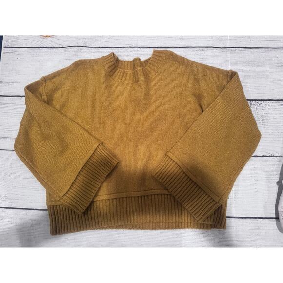 Double Zero Sweater - Picture 1 of 10